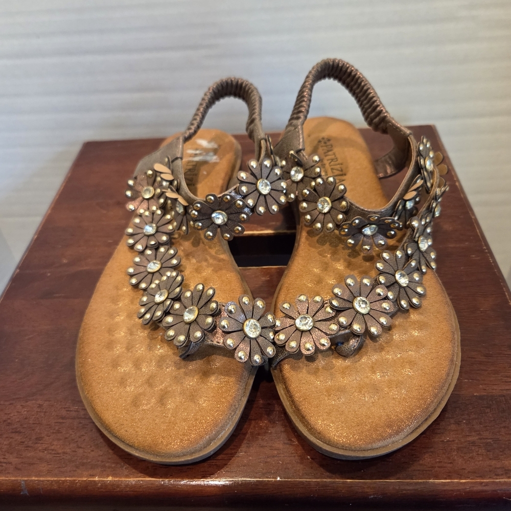 Patrizia Women's Brown Floral Sandals - Picture 10 of 11